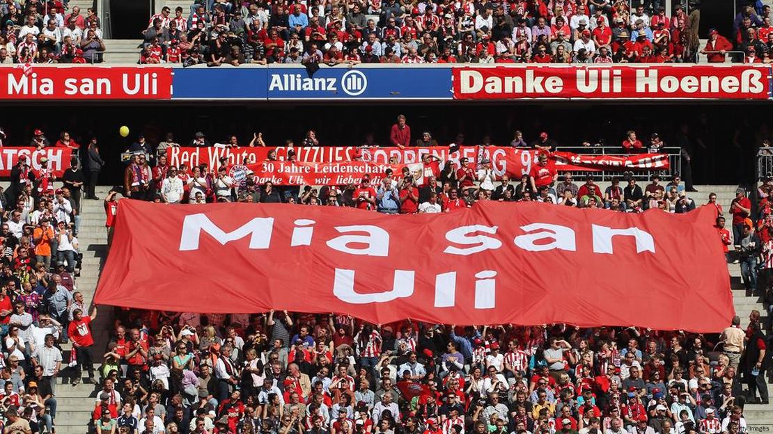 Fans show support for Uli Hoeneß